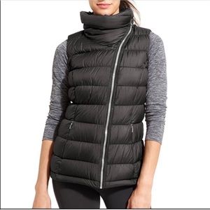 Athleta Asymmetrical Zipper Puffer Vest